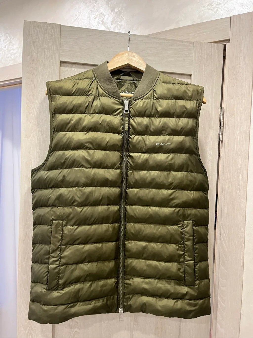 Чоловічий стьобаний жилет Gant Light Padded Bomber Vest, оригінальний, розмір M.