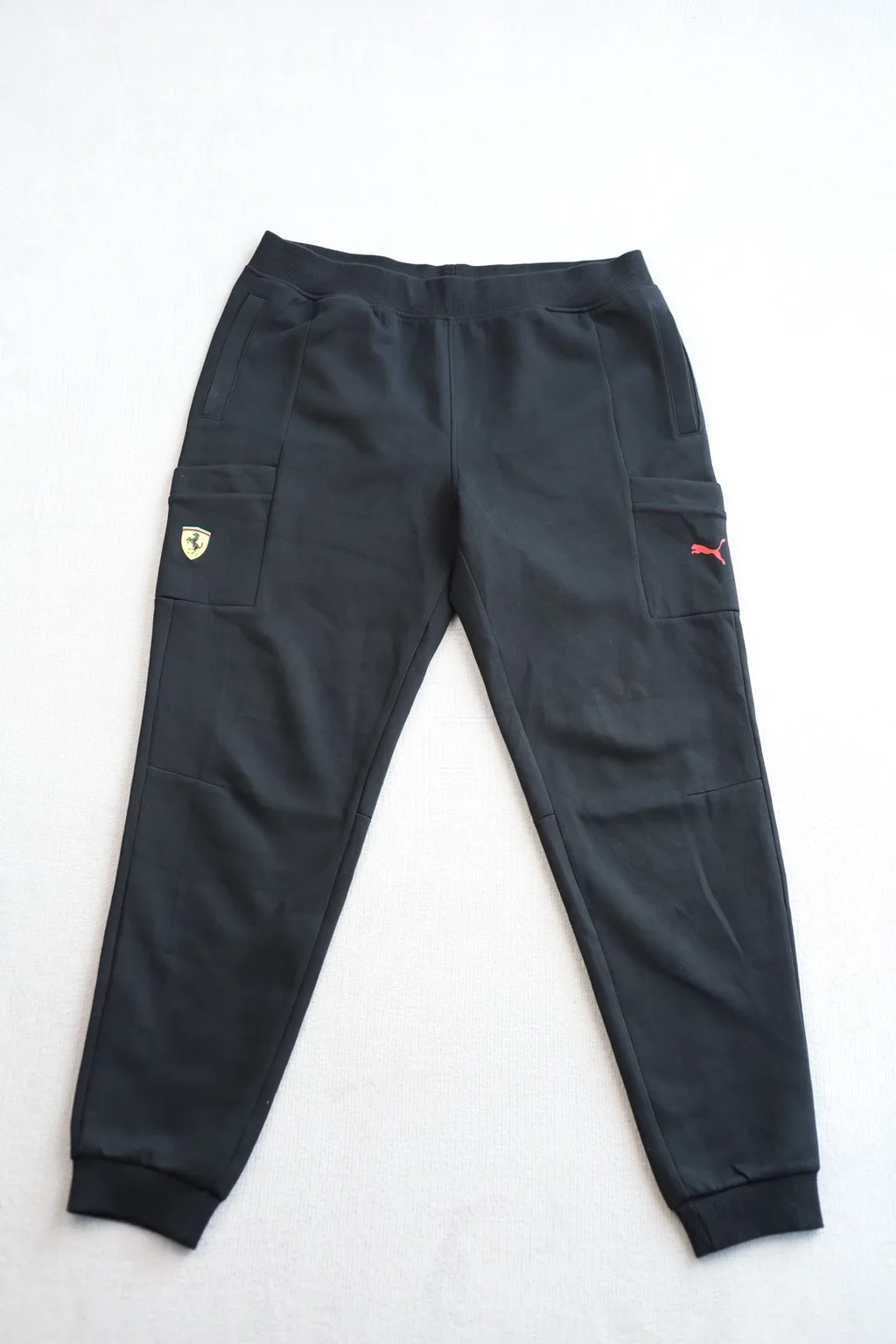 Спортивні штани чоловічі puma scuderia ferrari race sweat pants чорні