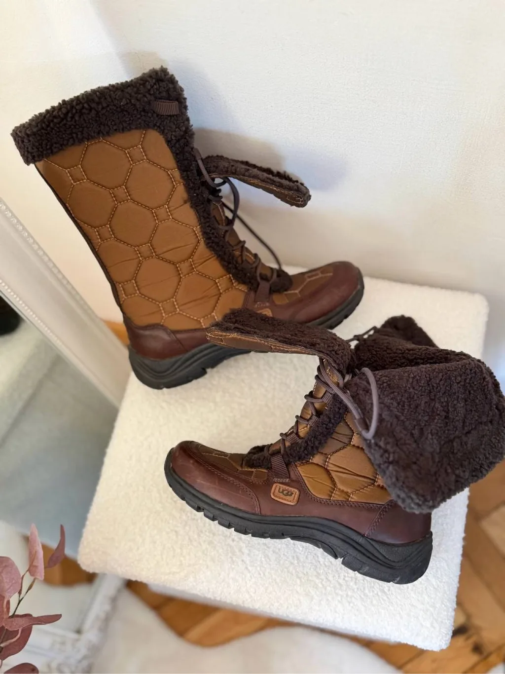 UGG Desoto 5750 🤎